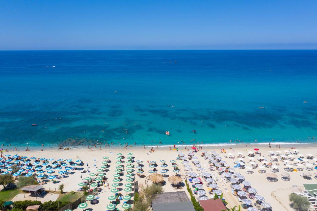La Meridiana Capo Vaticano Exterior foto